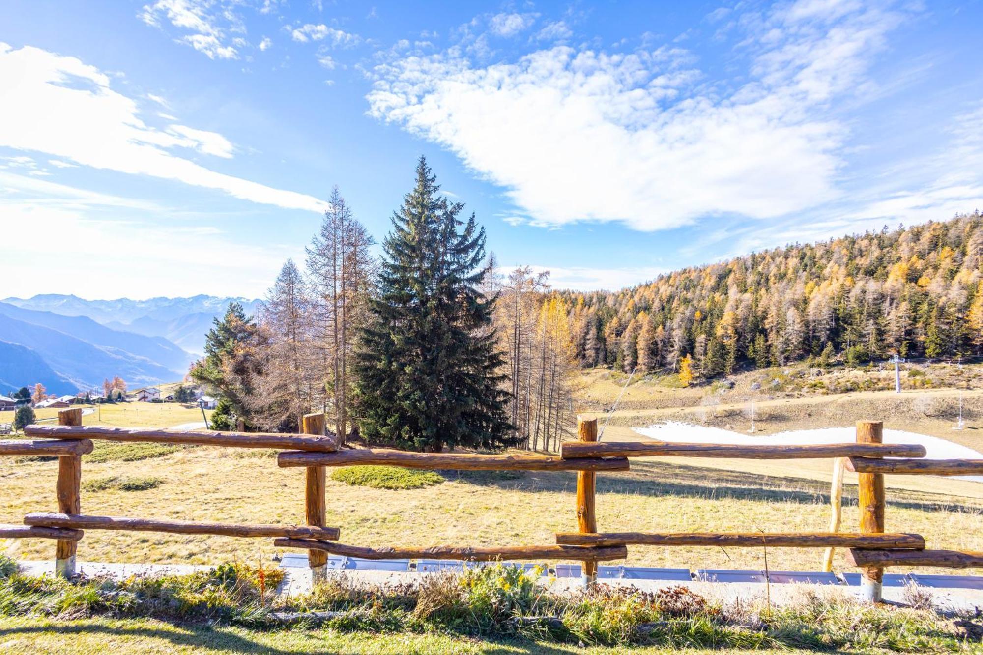 Le Coin Des Melezes - Nature & Trek - Camere In Baita Di Montagna Brusson Exteriér fotografie