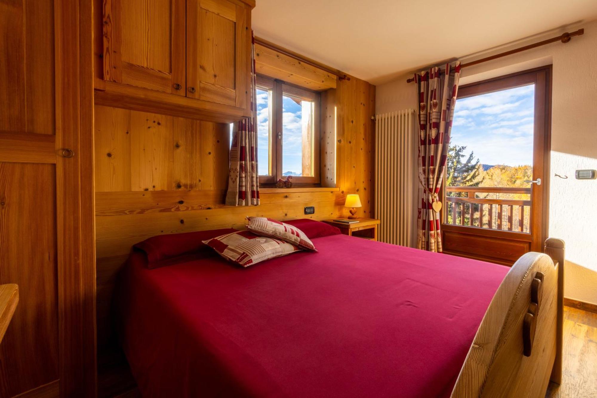 Le Coin Des Melezes - Nature & Trek - Camere In Baita Di Montagna Brusson Exteriér fotografie